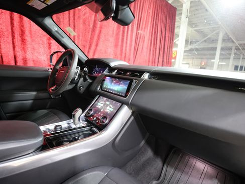 Used 2019 Land Rover Range Rover Sport HST image 27