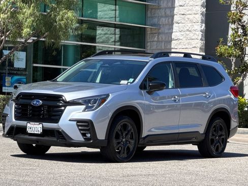 Used 2024 Subaru Ascent Onyx Edition AWD/4WD image 8