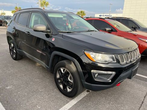 Used 2018 Jeep Compass Trailhawk image 10