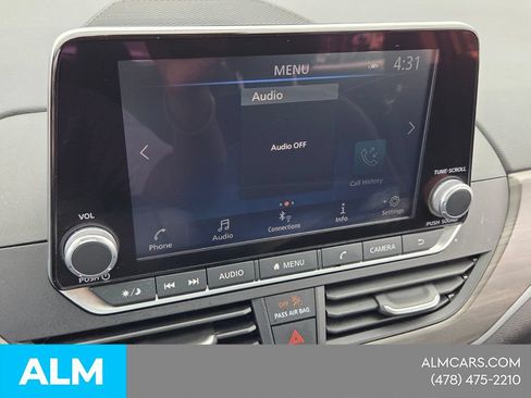 Used 2025 Nissan Altima 2.5 SV FWD image 23