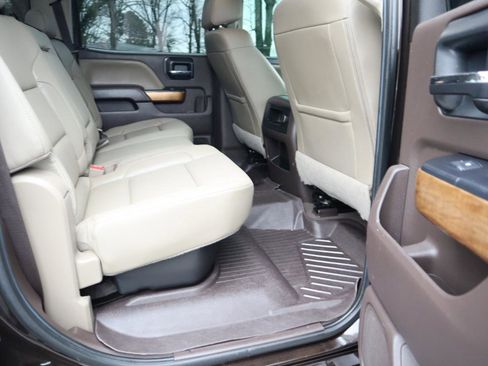 Used 2019 Chevrolet Silverado 2500 LTZ w/ Duramax Plus Package image 17