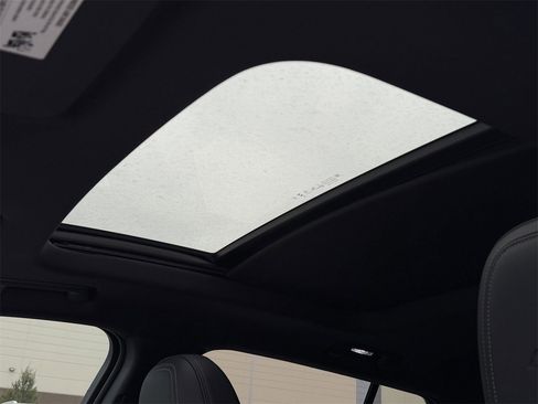 New 2026 Chevrolet Equinox EV RS image 22