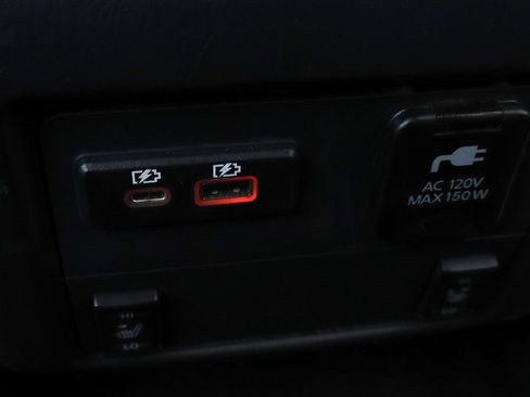 Used 2019 Nissan Pathfinder SL FWD image 47