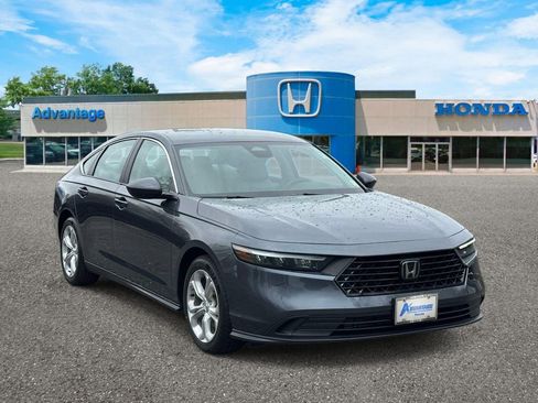 Certified 2023 Honda Accord LX image 1
