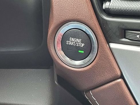 Used 2016 Chevrolet Suburban LTZ image 29