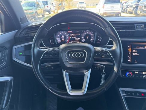 Used 2019 Audi Q3 2.0T Premium image 11
