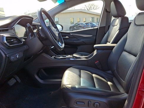 Used 2023 Chevrolet Bolt LT w/ Infotainment Package image 13