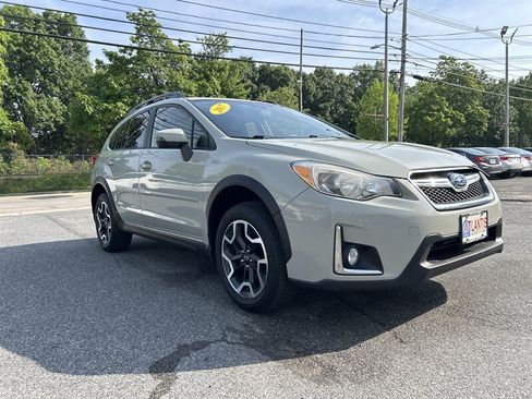 Used 2017 Subaru Crosstrek 2.0i Limited AWD/4WD image 3