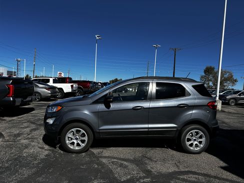 Used 2018 Ford EcoSport SE w/ SE Convenience Package image 2