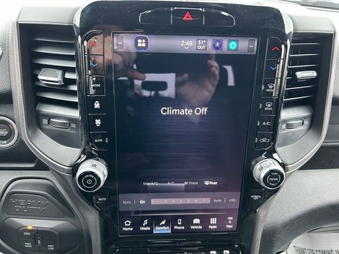 New 2026 RAM 2500 Tradesman AWD/4WD image 24