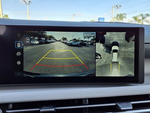 New 2025 Hyundai Tucson Limited image 23