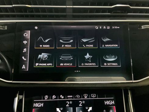 Used 2023 Audi Q8 Prestige w/ Prestige Package AWD/4WD image 33