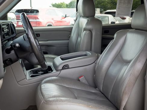 Used 2004 GMC Yukon SLT w/ 1SD Preferred Equipment Group AWD/4WD image 17