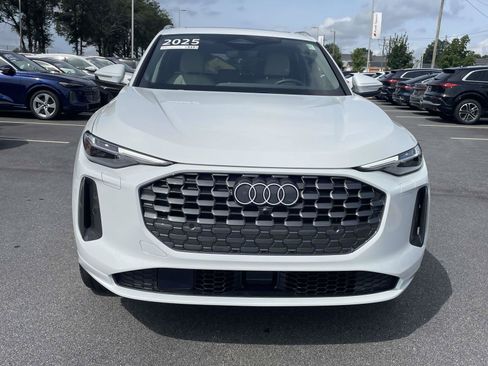 Certified 2025 Audi Q5 Premium AWD/4WD image 2