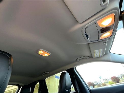 Used 2016 Jeep Cherokee Trailhawk w/ Leather Interior Group image 15