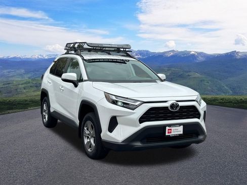 Certified 2022 Toyota RAV4 XLE AWD/4WD image 8