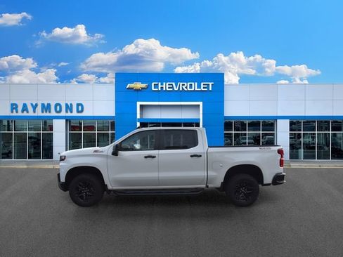 Certified 2019 Chevrolet Silverado 1500 LT Trail Boss AWD/4WD image 6