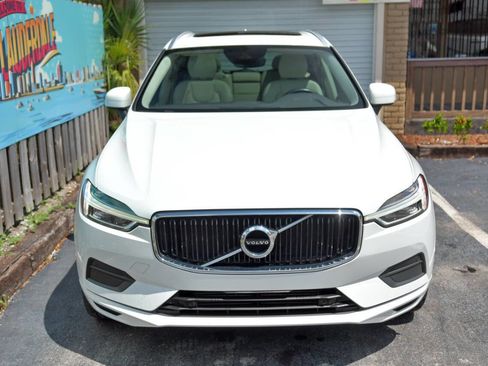 Used 2019 Volvo XC60 T6 Momentum w/ Multimedia Package image 3