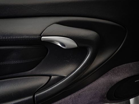 Used 2005 Porsche 911 Carrera image 36