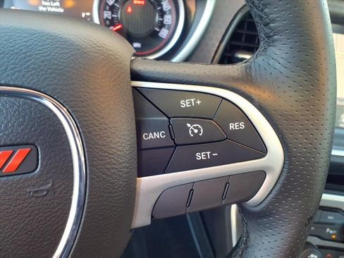 Used 2016 Dodge Challenger R/T Scat Pack RWD image 28