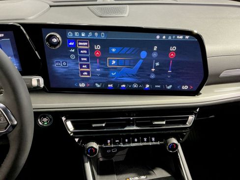 New 2026 Chevrolet Traverse LT w/ Enhanced Driving Package image 29