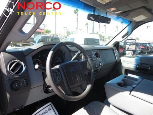 Used 2012 Ford F550 2WD Crew Cab Super Duty image 11