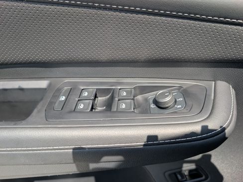 Used 2025 Volkswagen Atlas SEL Premium R-Line AWD/4WD image 26