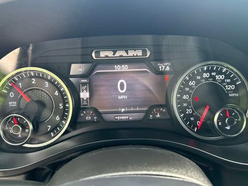 Used 2025 RAM 1500 Big Horn AWD/4WD image 27