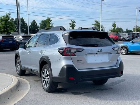 Used 2024 Subaru Outback Premium AWD/4WD image 5