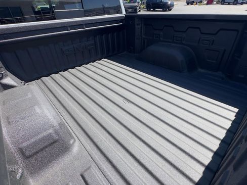 New 2026 GMC Sierra 1500 SLT w/ SLT Premium Plus Package AWD/4WD image 8