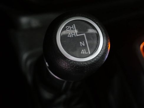 Used 2024 Jeep Wrangler Unlimited Sport AWD/4WD image 23