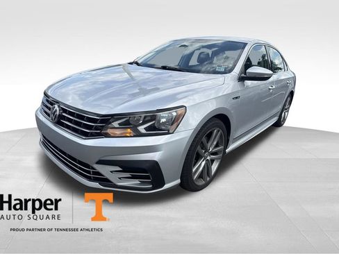 Used 2017 Volkswagen Passat 1.8T R-Line FWD image 1