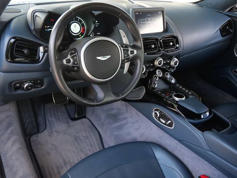 Used 2020 Aston Martin V8 Vantage Coupe RWD image 3