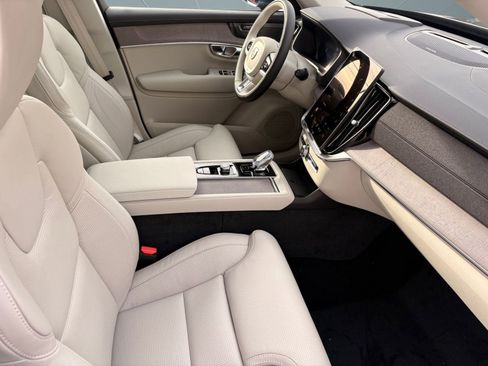 New 2026 Volvo XC90 B6 Ultra w/ Protection Package AWD/4WD image 27