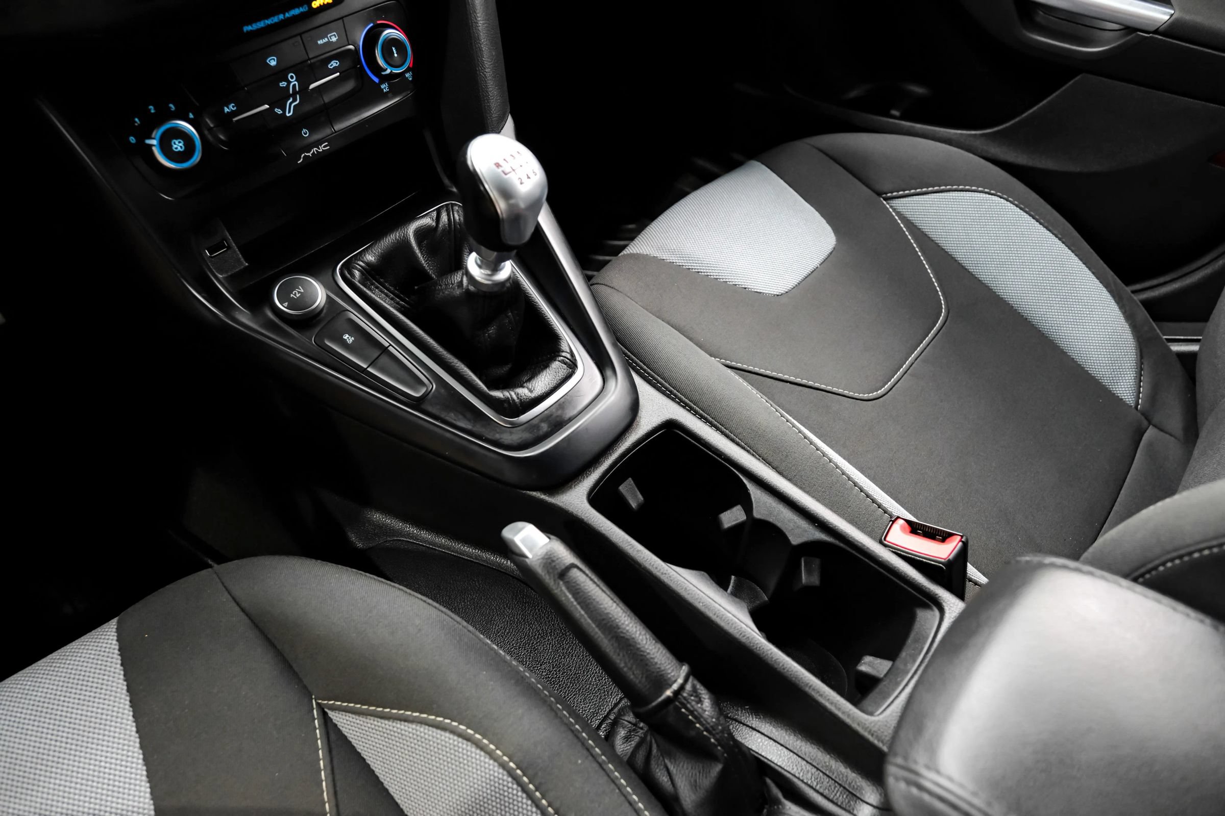 Used 2017 Ford Focus ST FWD image 26