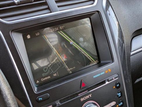 Used 2018 Ford Explorer Sport image 13