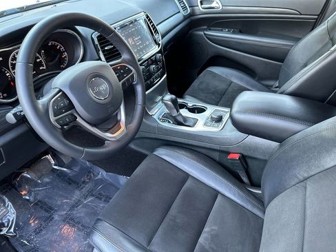 Used 2022 Jeep Grand Cherokee Laredo X AWD/4WD image 9