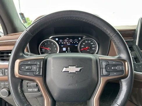 Used 2021 Chevrolet Suburban High Country w/ Premium Package image 10