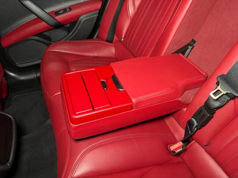 Used 2018 Maserati Ghibli S image 23