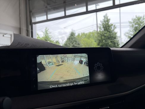 Used 2025 Nissan Kicks SV w/ SV Premium Package AWD/4WD image 35