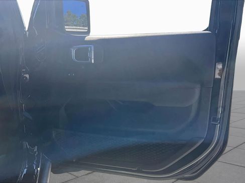 Used 2021 Jeep Gladiator Rubicon AWD/4WD image 22