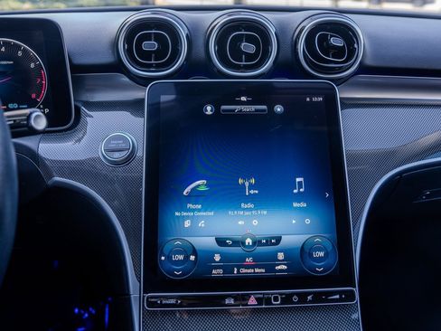 Used 2022 Mercedes-Benz C 300 Sedan image 10