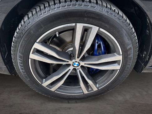 Used 2020 BMW X7 M50i w/ Dynamic Handling Package AWD/4WD image 21