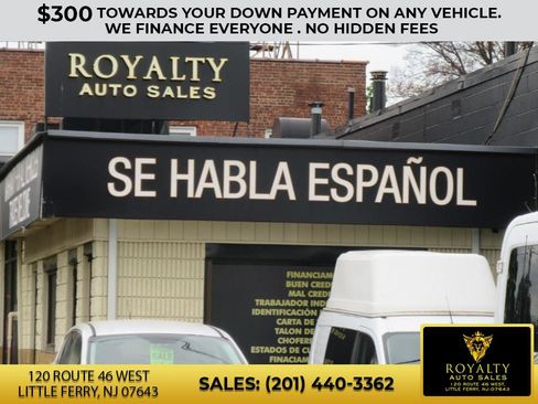 Used 2018 Ford Transit 350 148 Medium Roof image 22