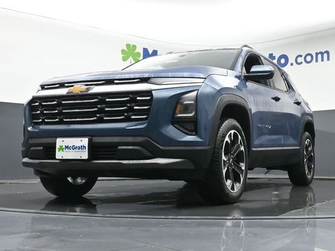 Used 2025 Chevrolet Equinox LT w/ Convenience Package II AWD/4WD image 6