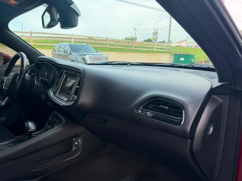 Used 2019 Dodge Challenger SXT RWD image 14