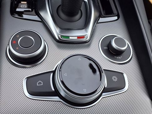 New 2025 Alfa Romeo Giulia w/ Driving Assist Package RWD image 13