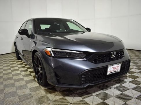 Used 2025 Honda Civic Sport image 3