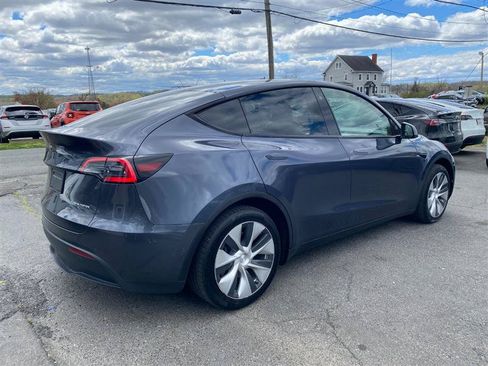 Used 2023 Tesla Model Y Long Range AWD/4WD image 5