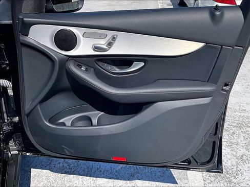 Used 2022 Mercedes-Benz GLC 300 image 21